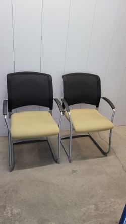 Set of 2 chairs for $70 in good conditions