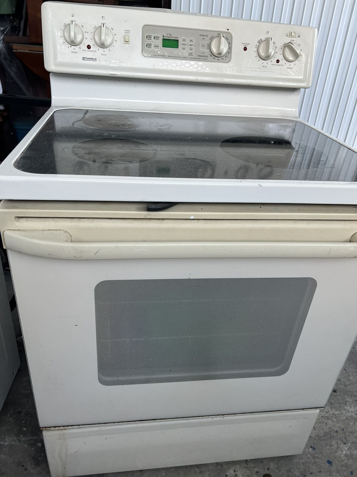 Cocina De USO En Buen Estado