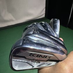 Cobra King Tour Irons (4-PW) 