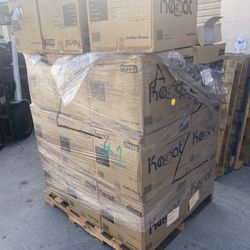 Plastic Straws Brand New, Box With 12.000 Pieces $10 Firm 