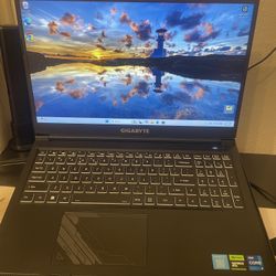 Laptop Gigabyte G5KF5 