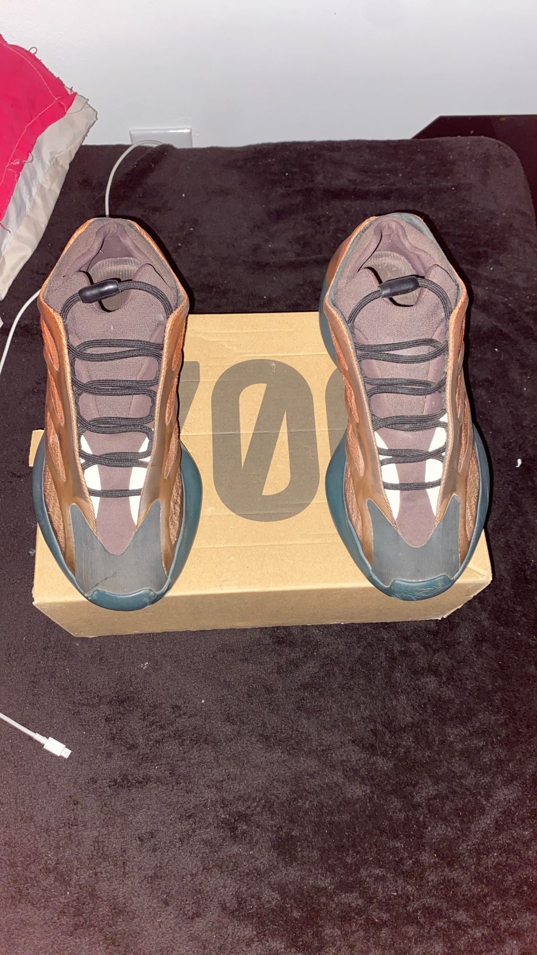 Yeezy 700