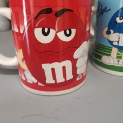 m&m Cups New, Just Use it For Decorations. I Have 2 Of The Blue One. Offer Me.