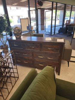 Sonora Midnight Dresser