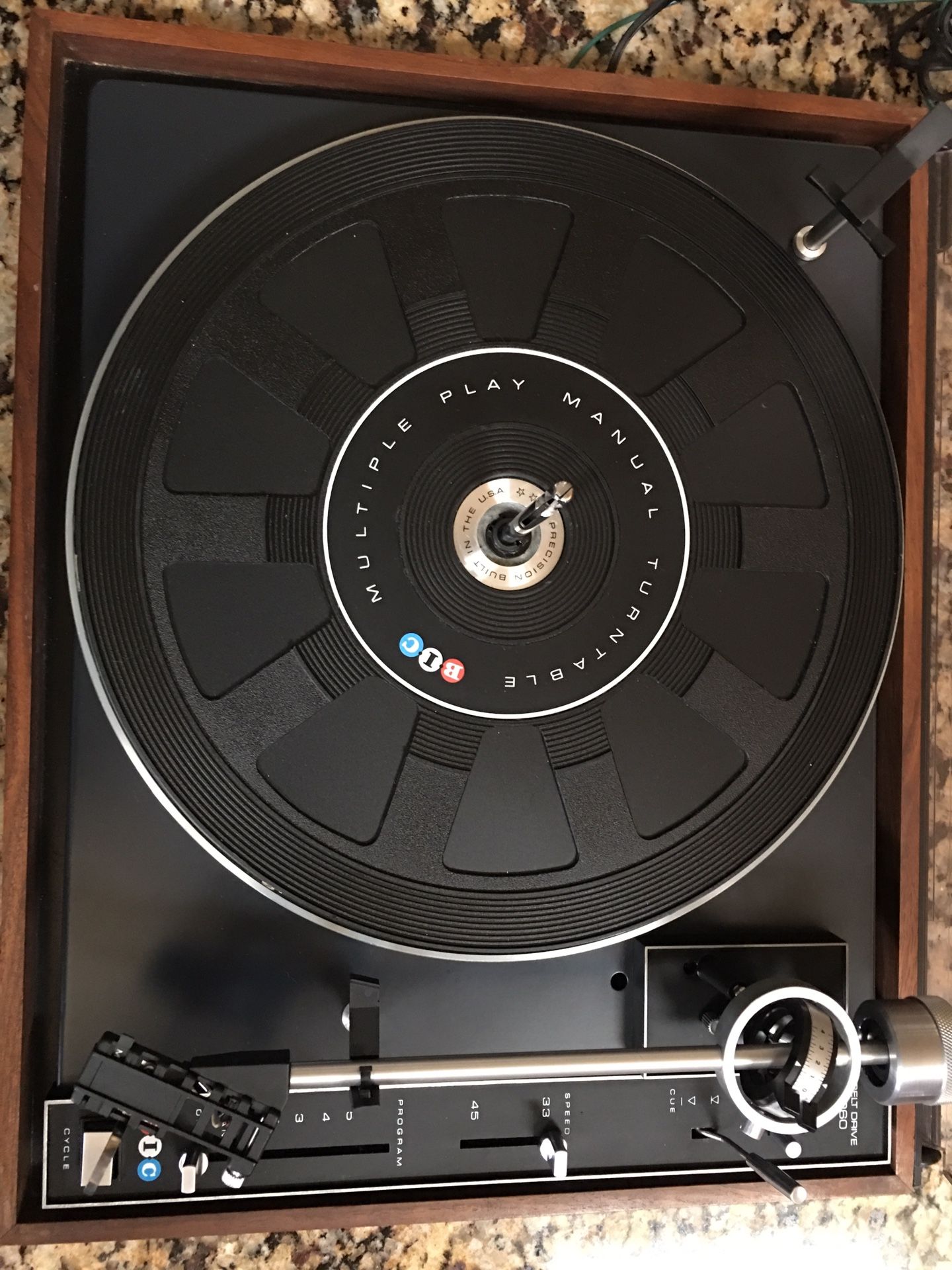 BIC 960 vintage belt drive turntable for Sale in Laveen Village, AZ
