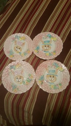4 ceramic plates