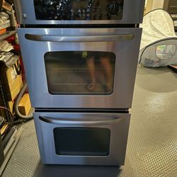 GE 27-inch built-in combination oven 