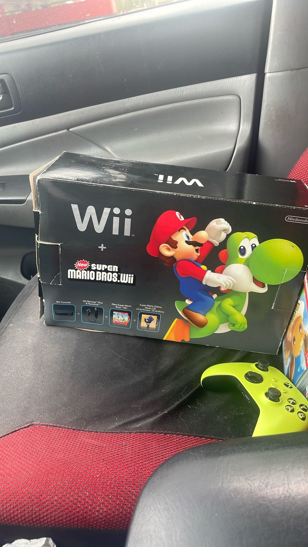 New Super Mario Bros Wii With Game And Remotes