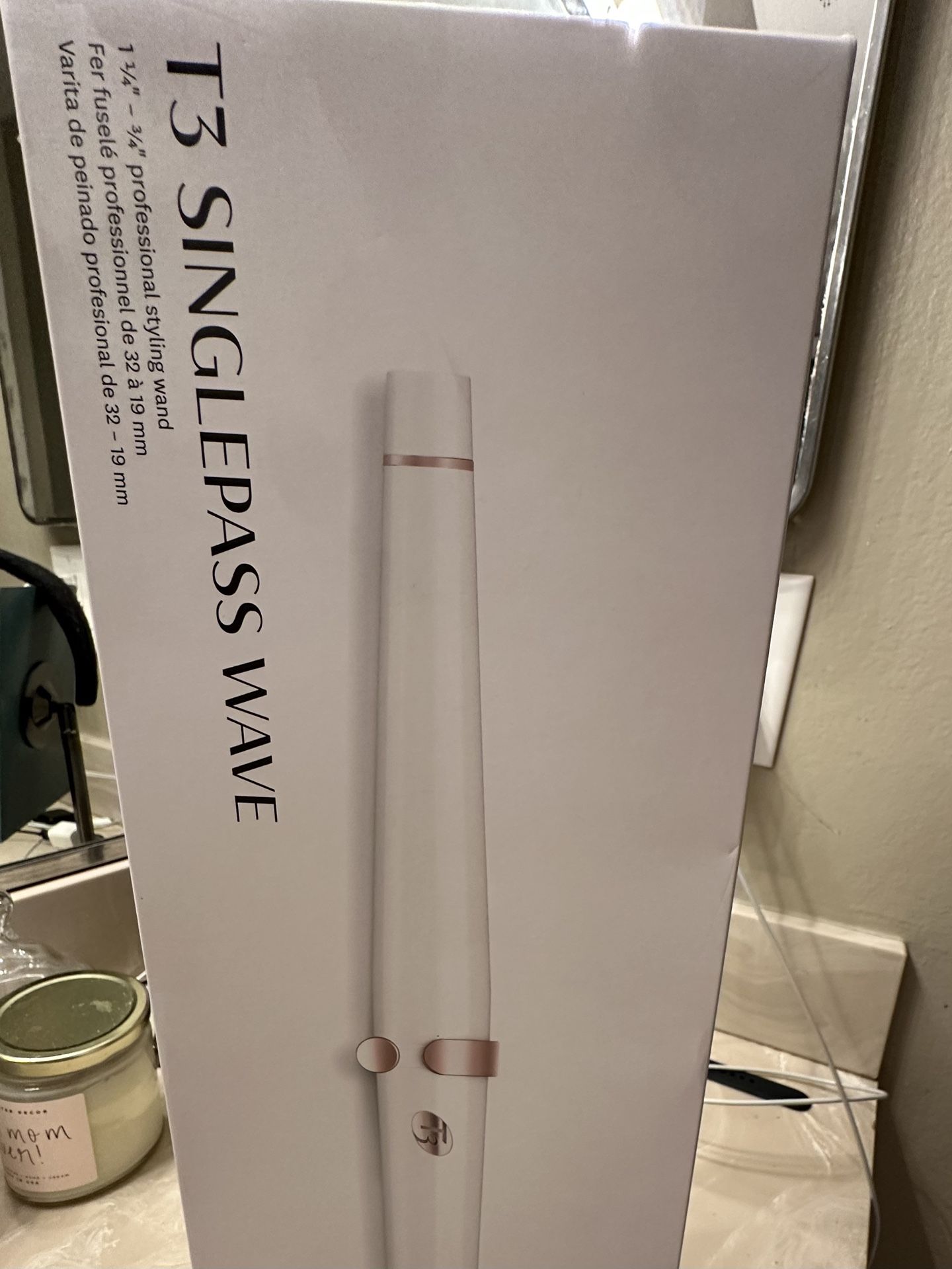 T3 SinglePass Wave Professional Tapered Ceramic Styling Wand