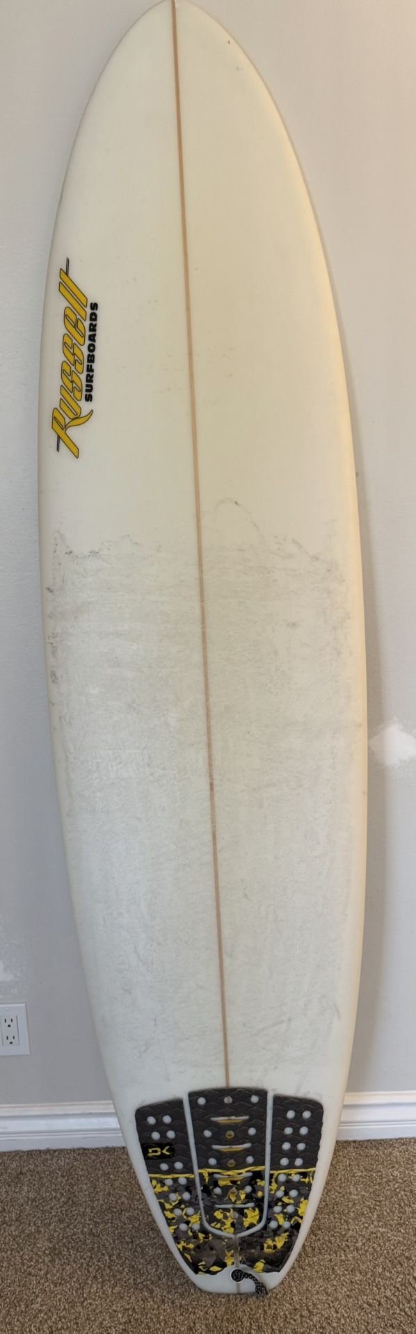 Russell Surfboard 6’10”
