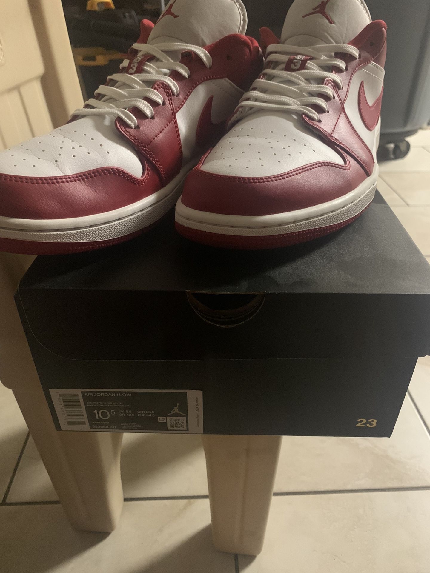 Jordan 1 Low “Gym Red”