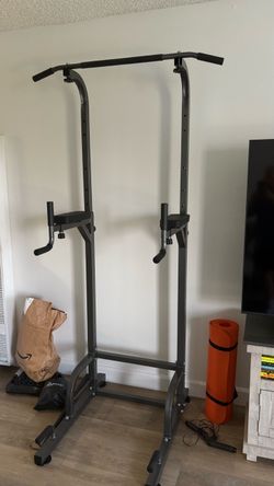 Pull-Up & Dip Station / Home Gym