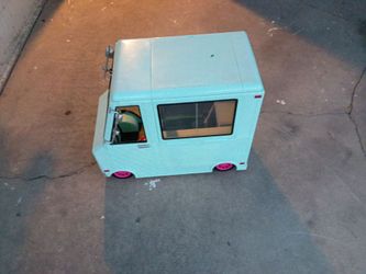 Ice cream truck