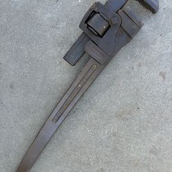 Pipe wrench