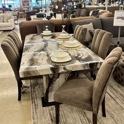 Dining Table With 6 Chairs 