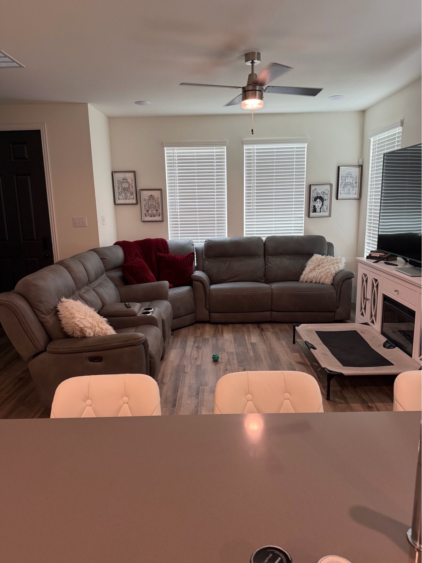 Sectional electrical recliners