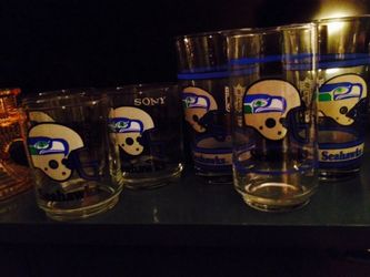 Various vintage Seahawks pints and water glasses
