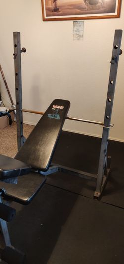 Weider 175 Workout Bench With Squat Rack for Sale in Lancaster, TX