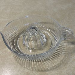Clear glass juicer