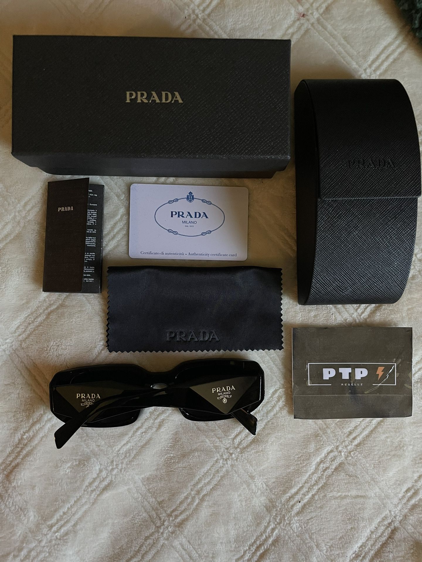 PRADA UNISEX SUNGLASSES