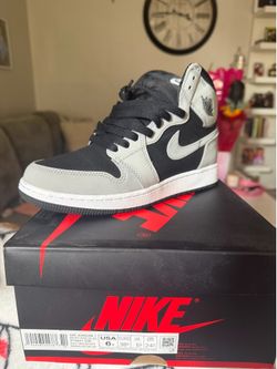 Nike Air Jordan 1s 6y