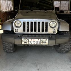 2017 Jeep Wrangler Front Bumper