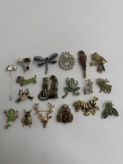 Vintage Animal Brooch Pin Lot Frog Bird Deer Insect Rhinestone Mixed