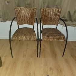 Sturdy Chairs (ratan)