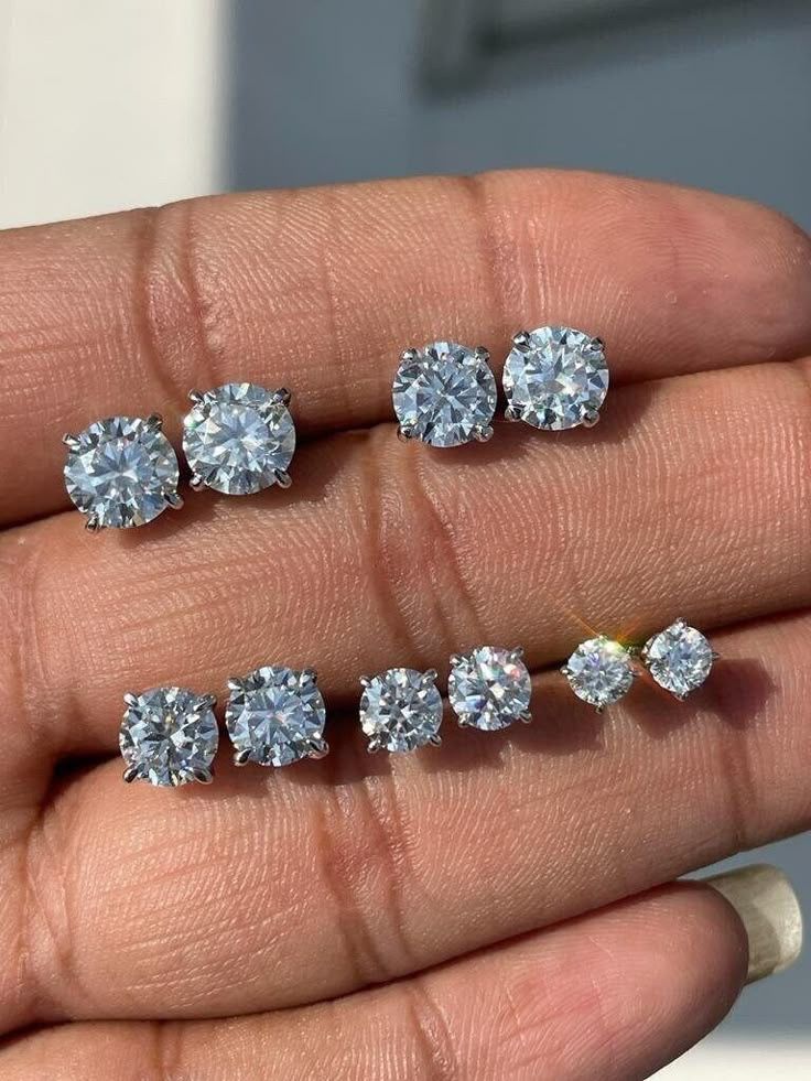 High-Quality VVS 4CT Moissanite Earrings (2CT Each) + GRA Paperwork