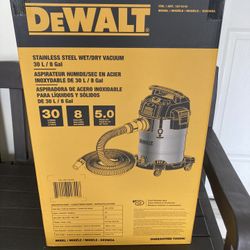 DEWALT STAINLESS STEEL VACUUM  30 L