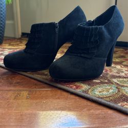  Gianni Bibi.  High Heel Short Boots