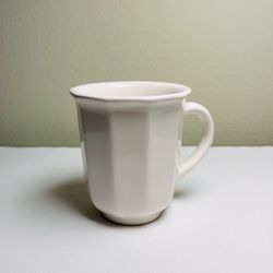 8 Pfaltzgraff Heritage 12 oz. Coffee/Water Mugs
