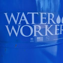 32 Gal Water Pressure Tank