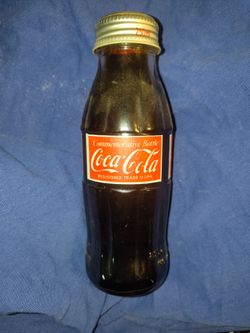 Coca Cola Royal  Wedding  Commemorative  Bottle