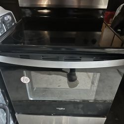 Electric Stove & Microwave