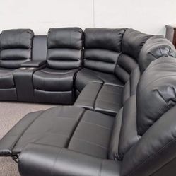 New Black Recliner Sectional Couch Includes Free Delivery 