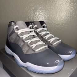 Air Jordan 11 - Cool Grey - Men Size 9