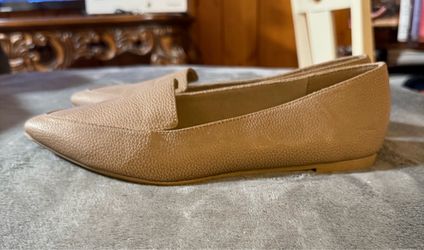 Beige casual dress shoes