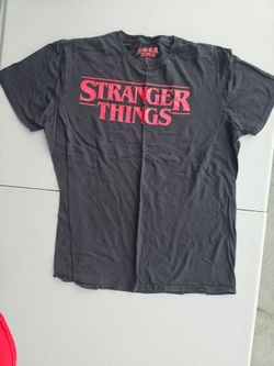 5 Stranger Things T-shirts (Size Large)