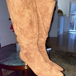 Brown Suede boots 