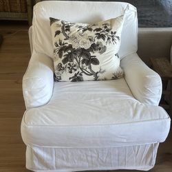 Pottery Barn Slipcover chair