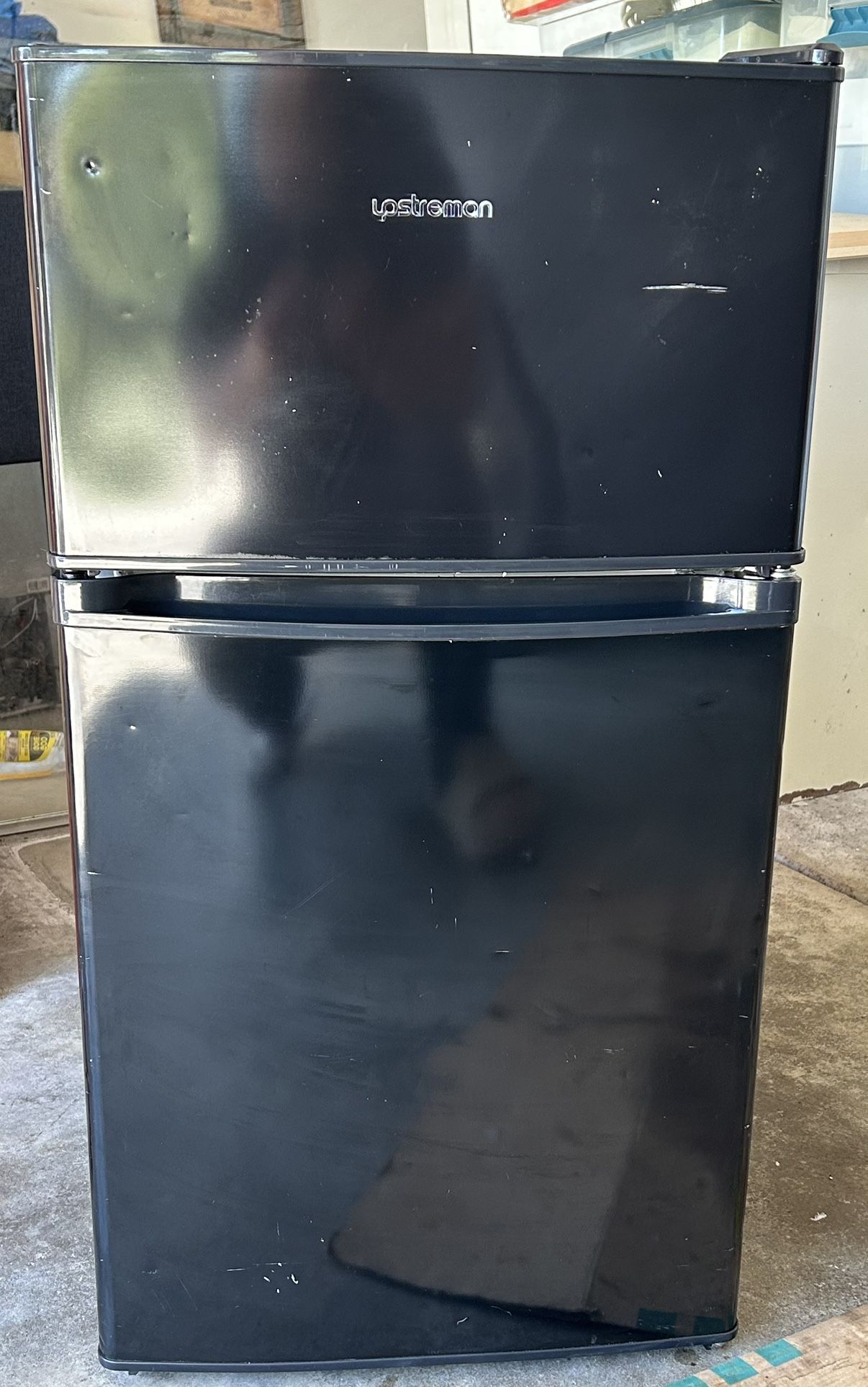 Black Upstreman  Mini Fridge With Freezer 