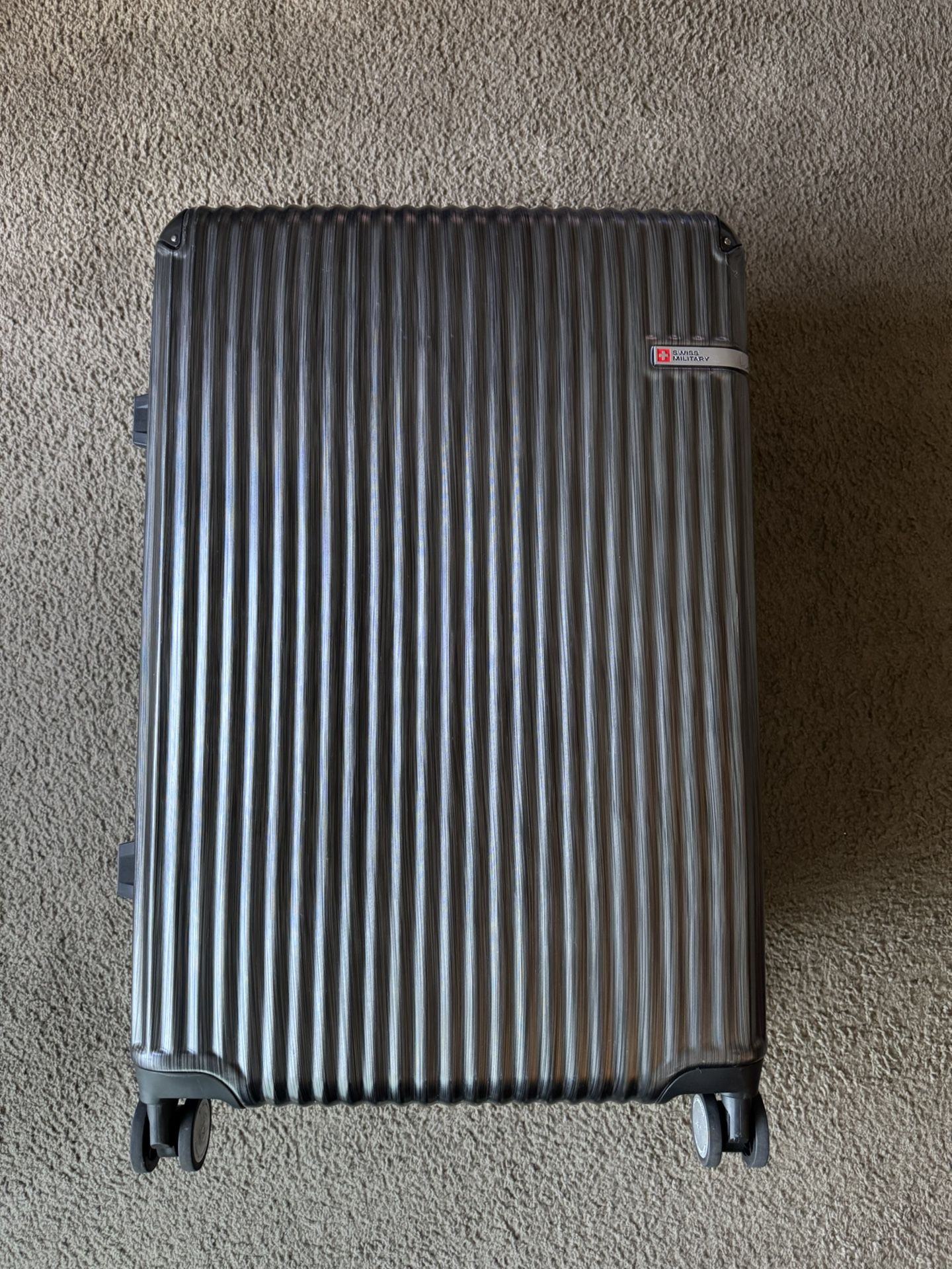 Swiss Military Storz 74cm Titanium Luggage