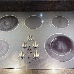 Maytag Electric Cooktop – 30” – Works Great – Model JEC9530ADW