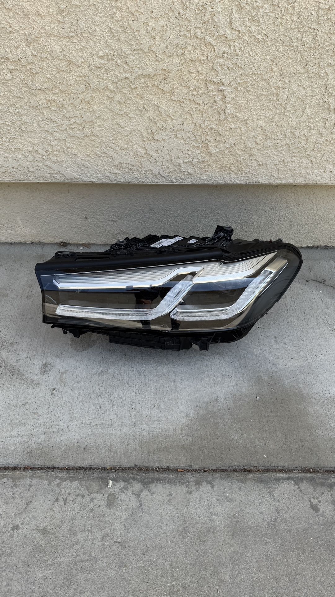 BMW G30 LCI Headlight