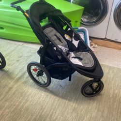 Graco jogging stroller