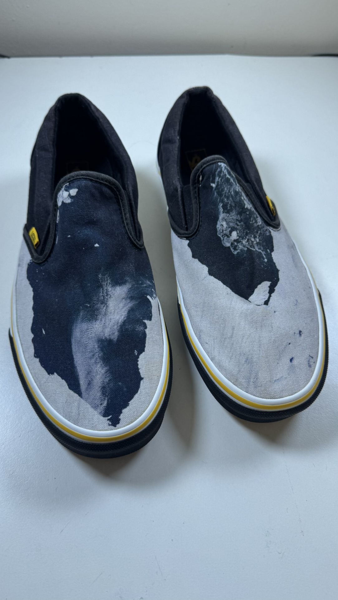 National Geographic vans size 11 men’s