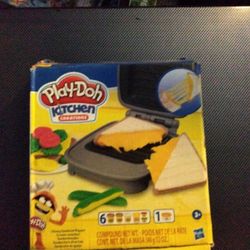 Play -doh Kitchen  Creation 