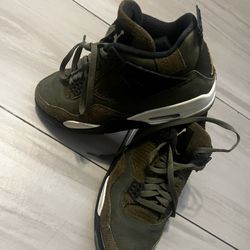 Jordan 4 Retro 