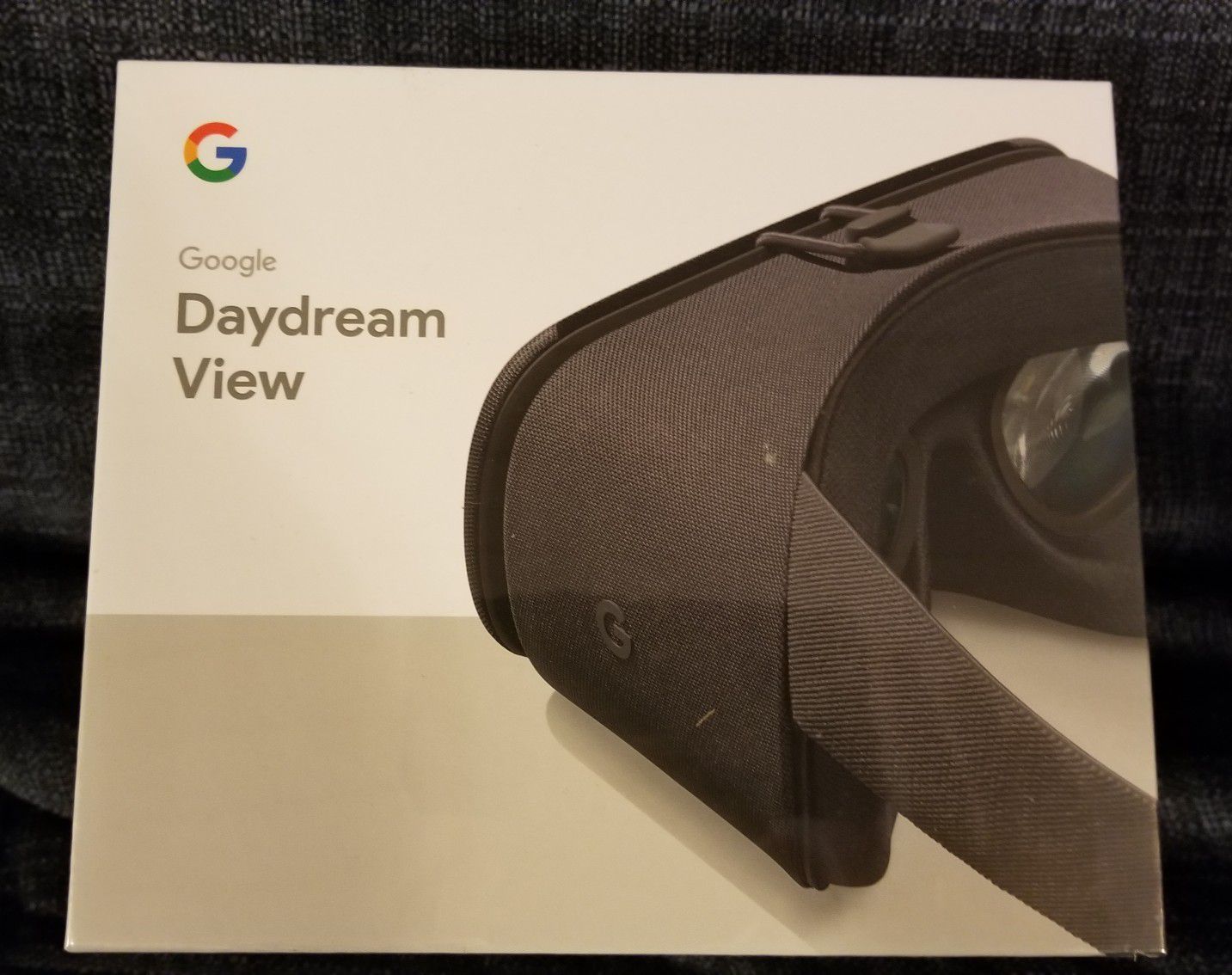Google Daydream View VR Virtual Reality Brand New